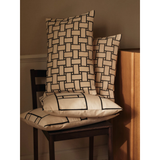 Coussin Lattice Offset - Off-White/Black 60 x 40 cm | Fleux | 4